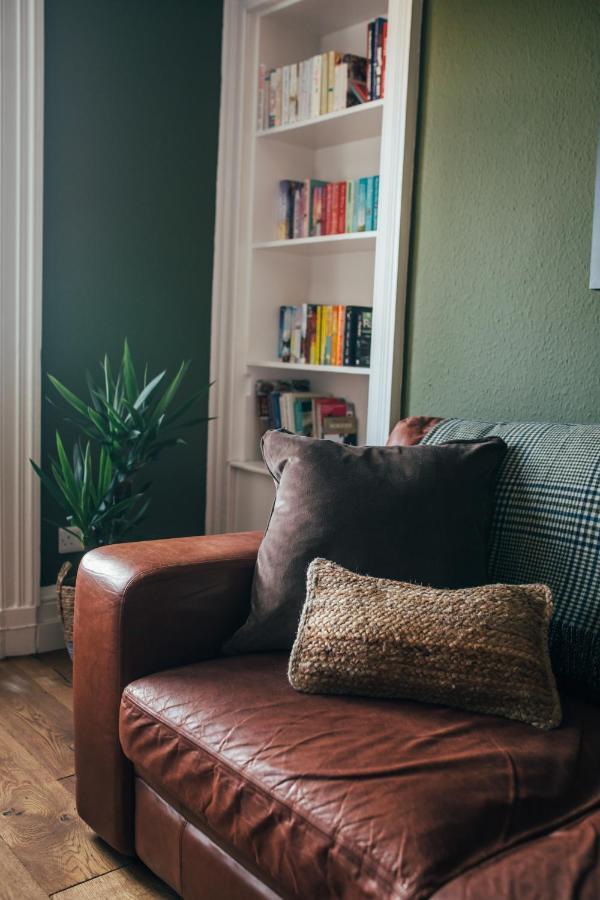 The Main Street Burrow - Your Perfect Hideaway St Boswells エクステリア 写真